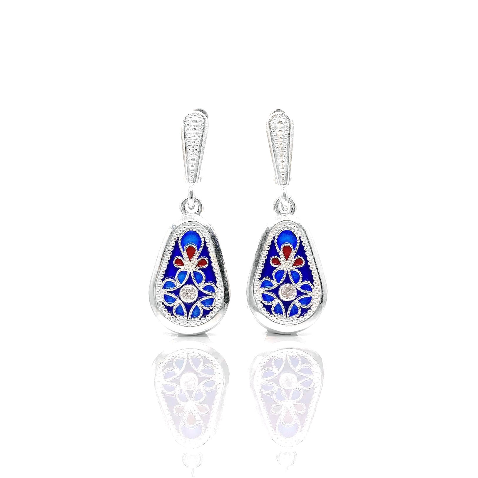 „ანბანის ყვავილი“ — დაწერილი სილამაზე | ვერცხლის საყურე | „ცვარა“