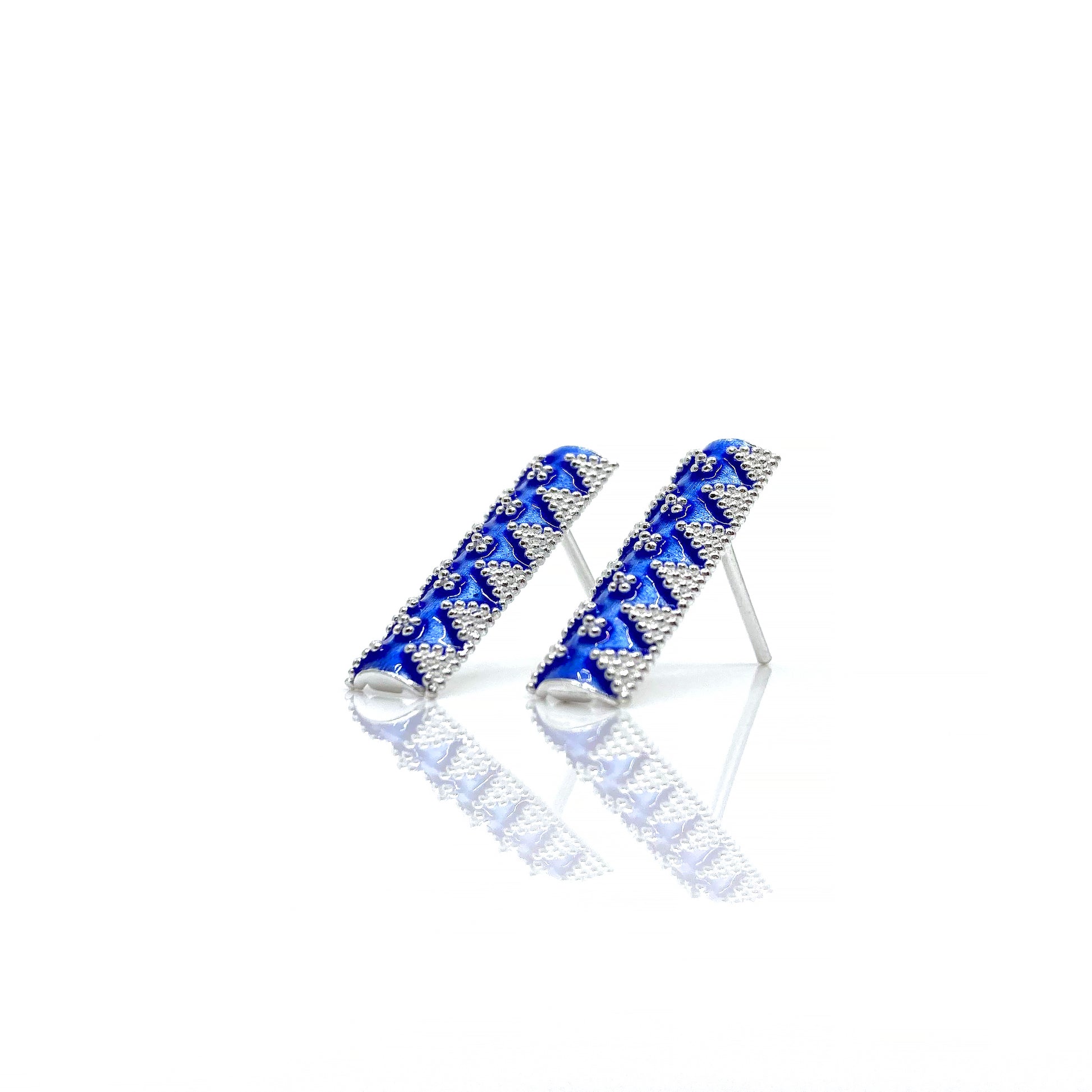 „კოლხეთის შუქურა“ - მითიური ამულეტი | ვერცხლის საყურე  | „ცვარა“